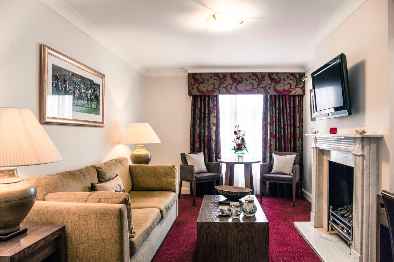Mercure Haydock Hotel Exterior photo