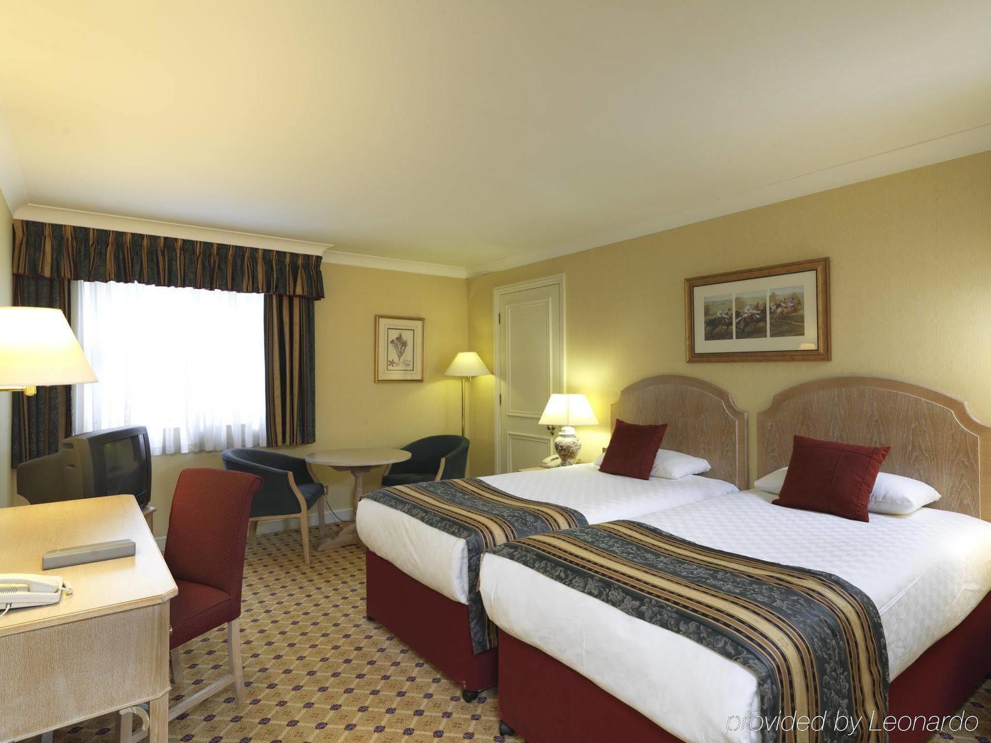 Mercure Haydock Hotel Exterior photo